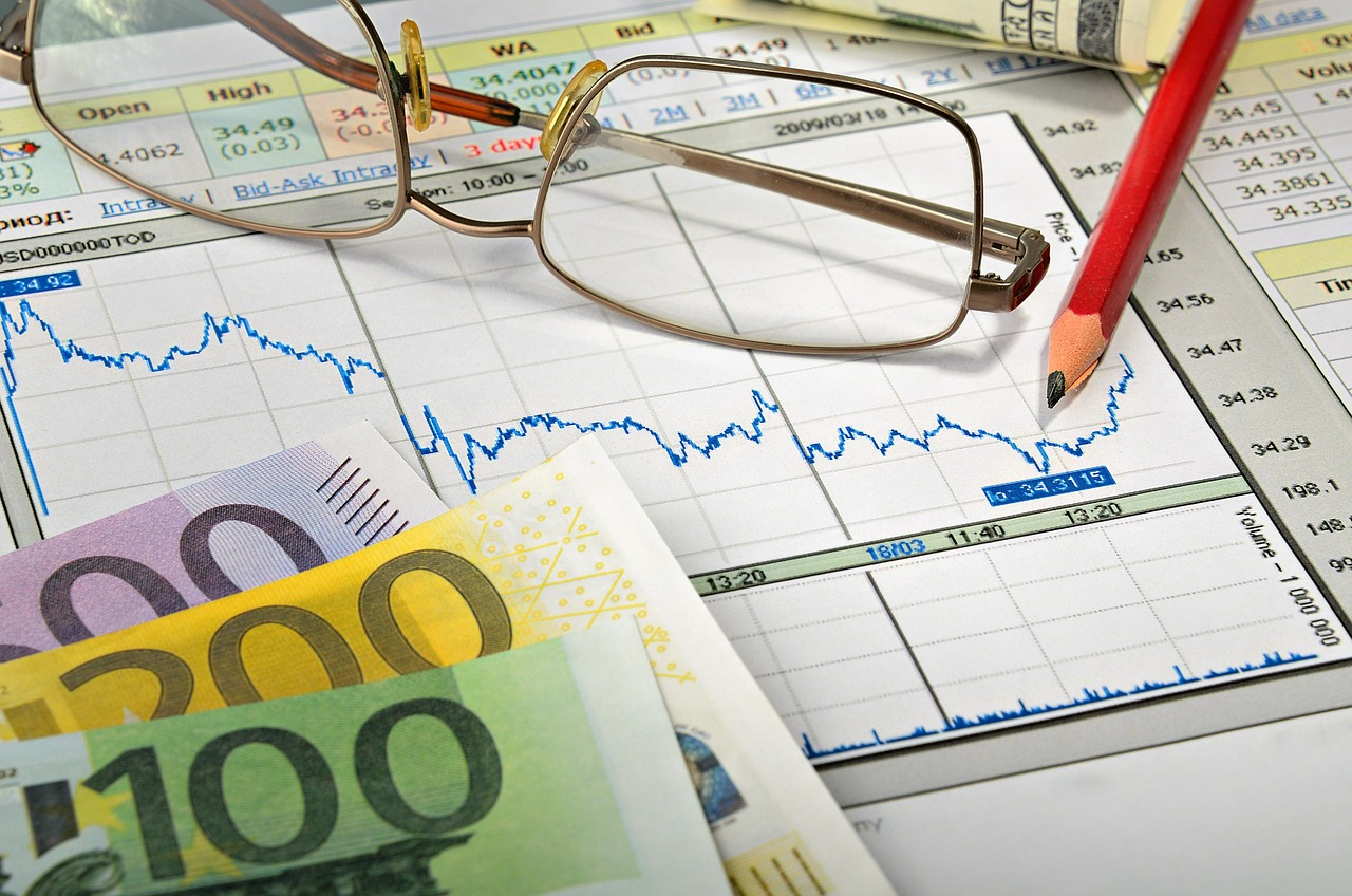 Financial anchor symbolizing security and long-term wealth planning strategy
