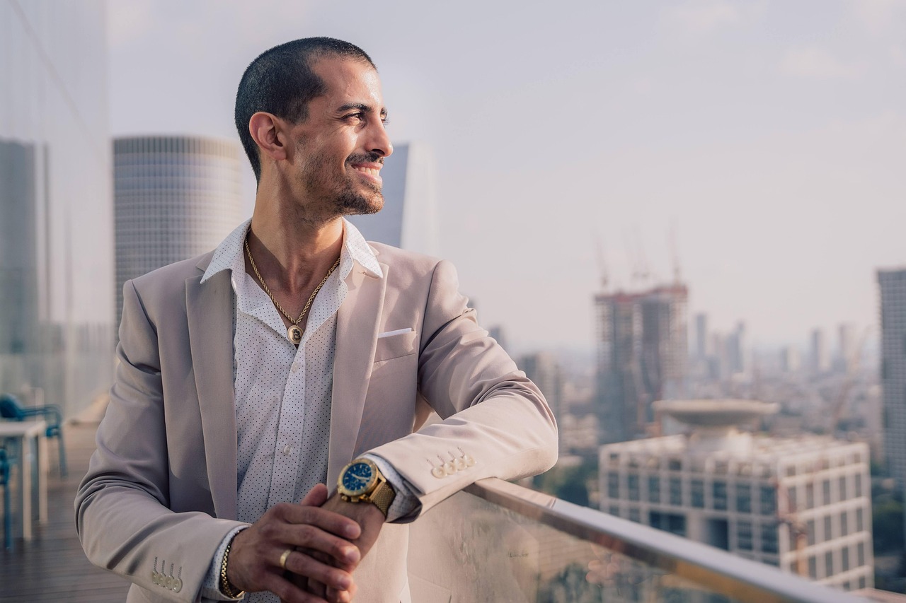 Professional business coach Andrew Hillman leading entrepreneurial workshop