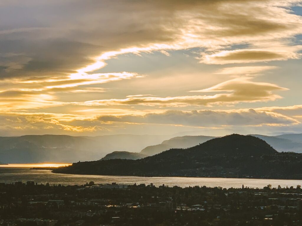 Kelowna Photographer – Stunning Photography with a Personalized Experience
